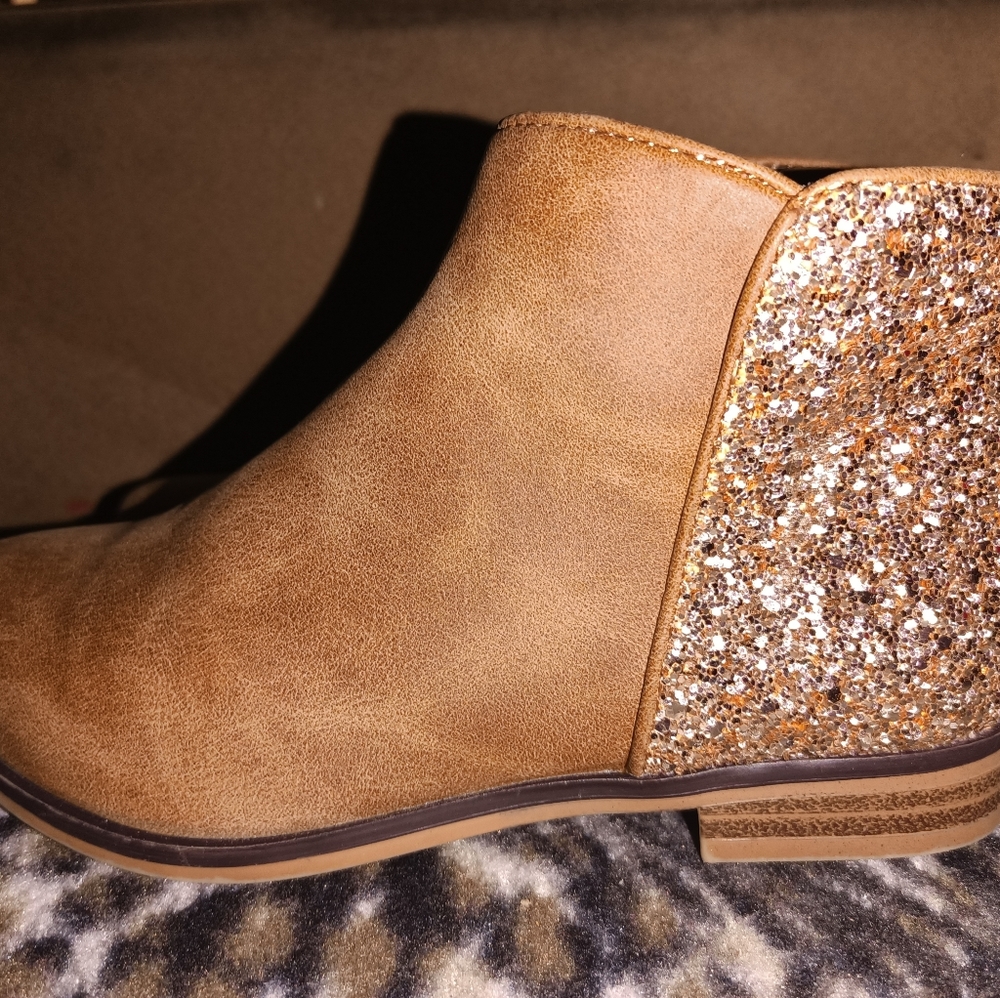 Cat & Jack Booties